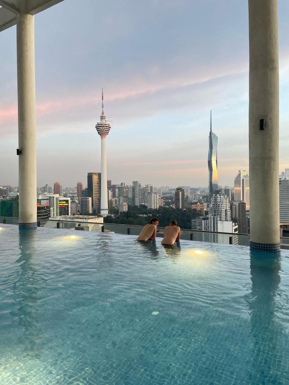 The Luxe Klcc By *